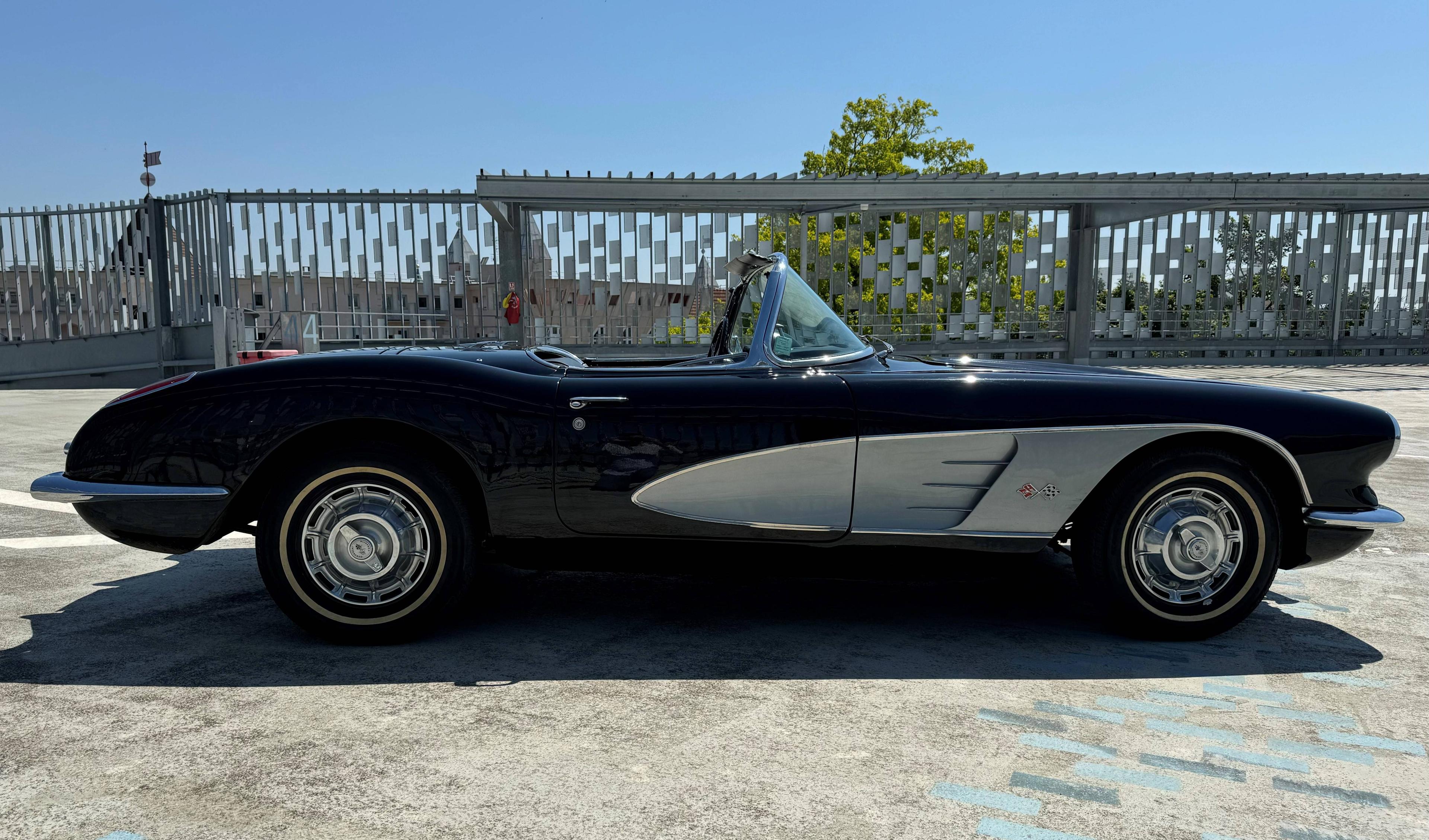 CHEVROLET CORVETTE